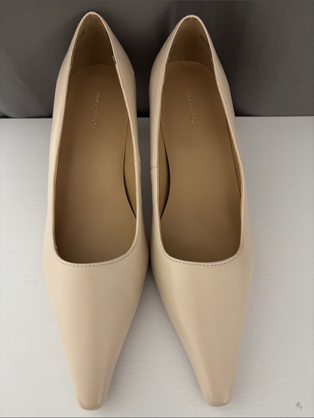 Ann Taylor Leather Heels Pumps.